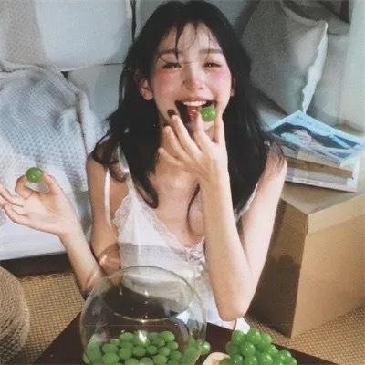 战火四千金